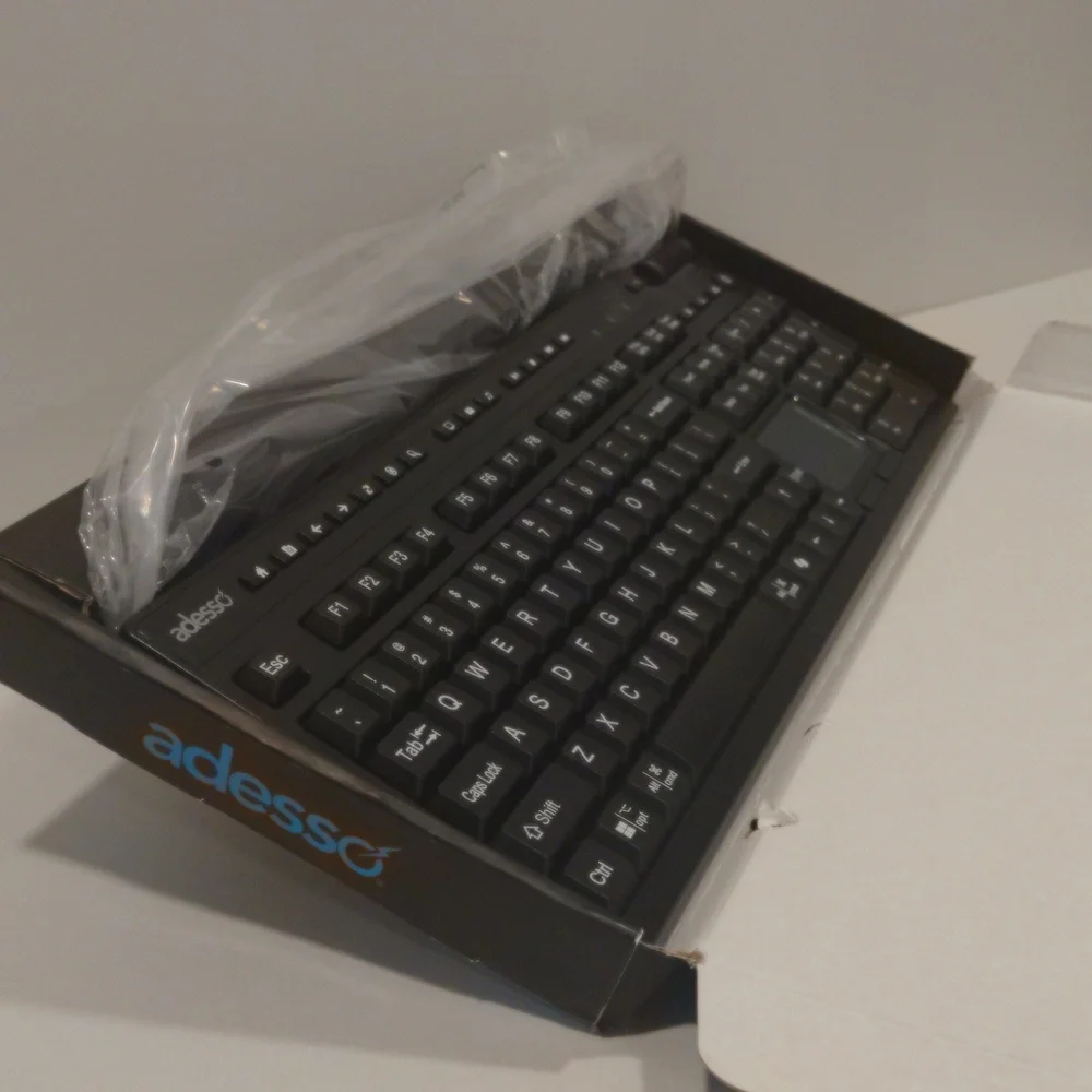 Adesso EasyTouch 445 Multi-Channel Wired Touchpad Keyboard
